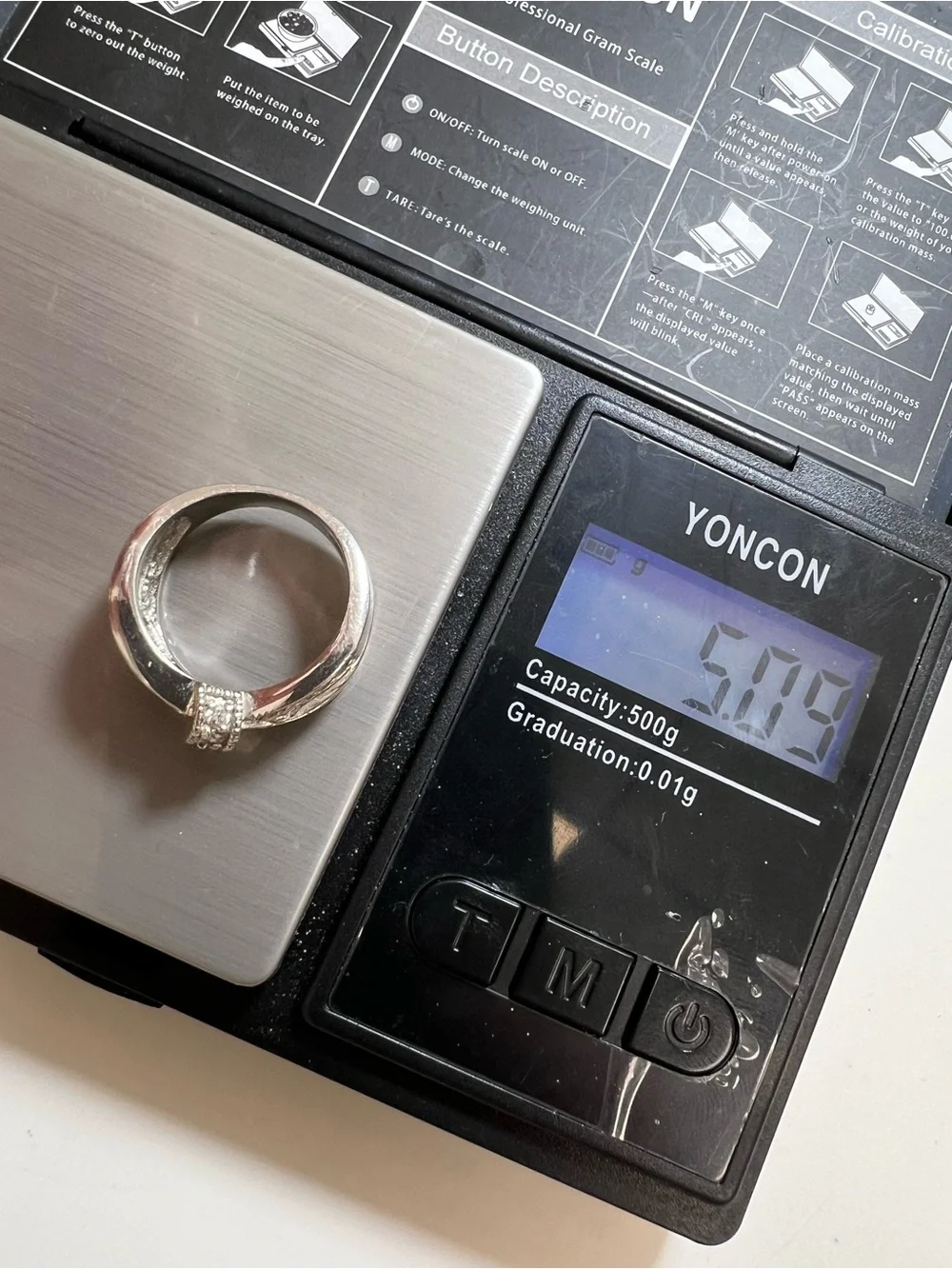 10k white gold Pink and clear stones ribbon ring